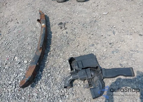 2012 Hyundai Veloster Base W/Black z USA, uszkodzony, nr VIN KMHTC6AD0CU043402